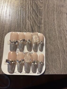 Nude and Silver Glitter Rhinestone Press-On Nail Set